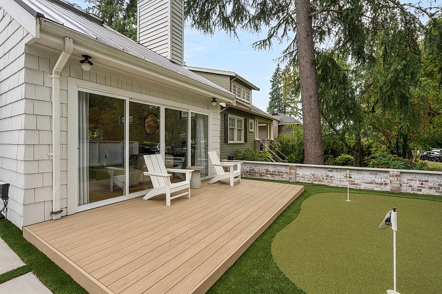3250 W 37th Avenue Vancouver, BC - 37