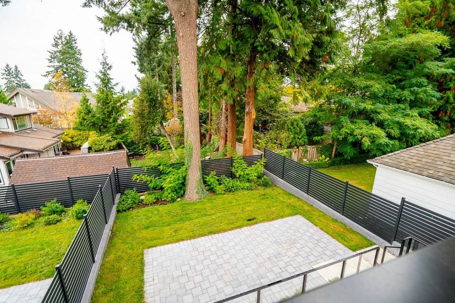 1 5061 Blenheim Street Vancouver, BC - 7