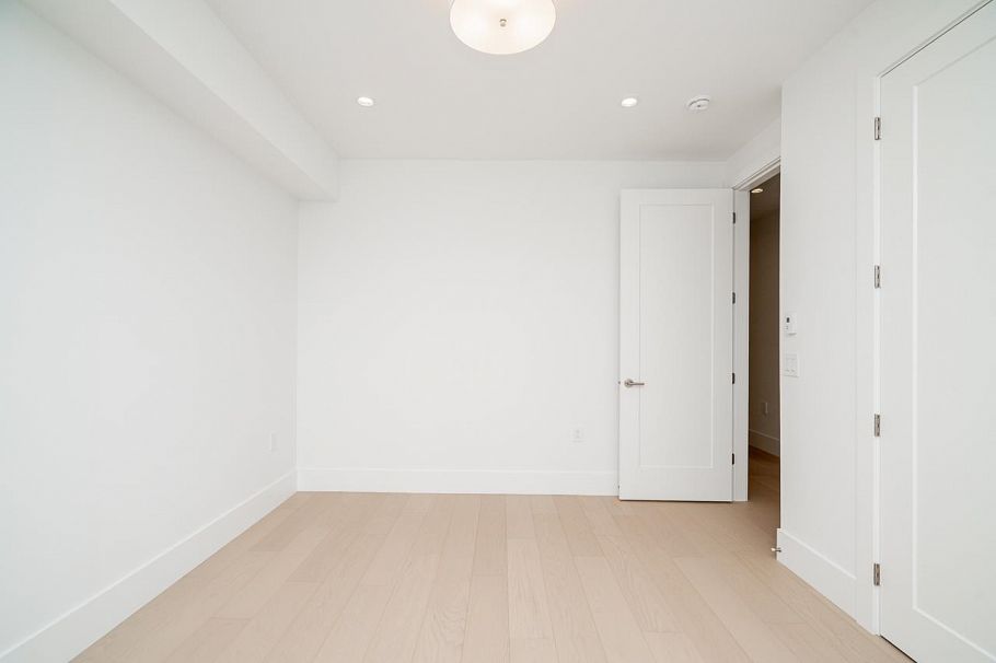 1 5061 Blenheim Street Vancouver, BC - 29