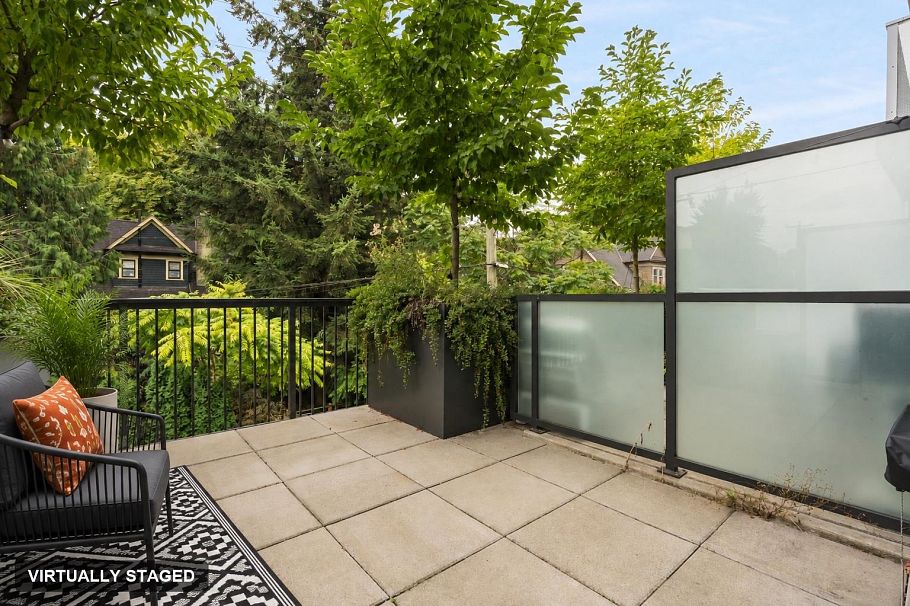 212 2520 Guelph Street Vancouver, BC - 18