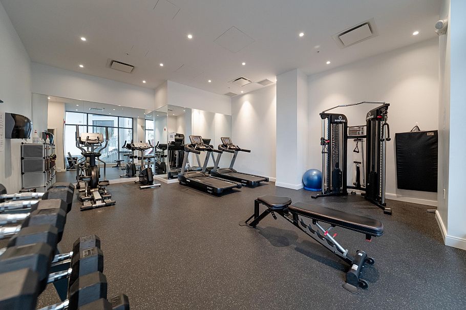 302 4932 Cambie Street Vancouver, BC - 19