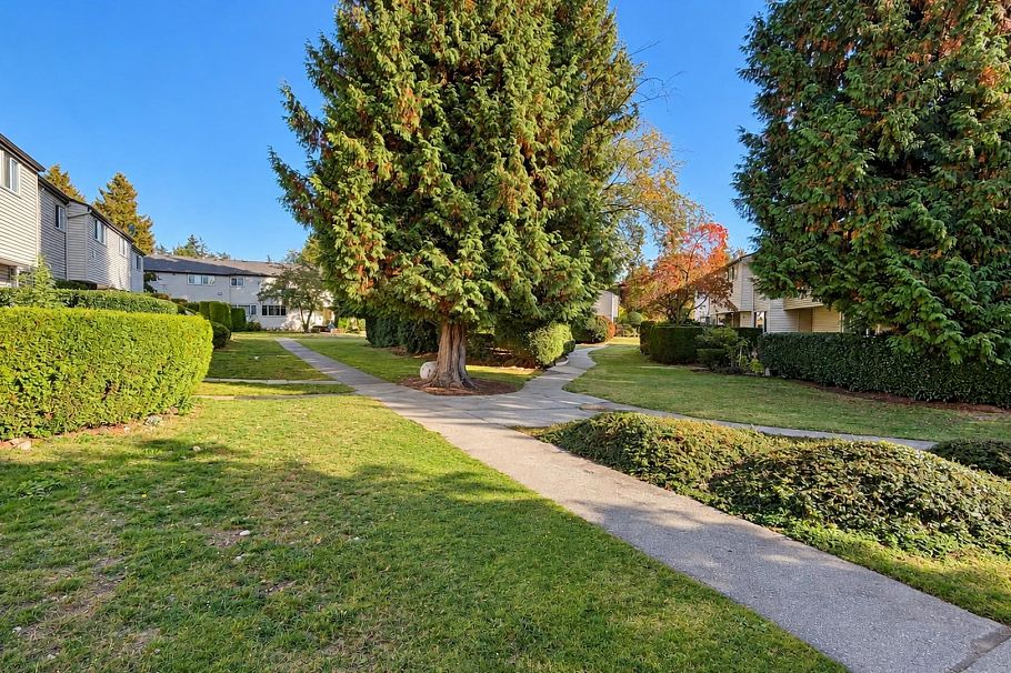 29 3417 E 49th Avenue Vancouver, BC - 30