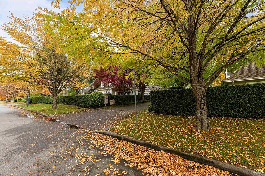 8530 Anglers Place Vancouver, BC - 35