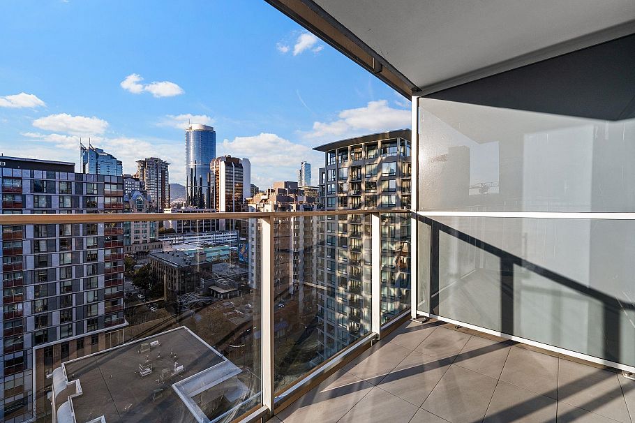 1610 1111 Richards Street Vancouver, BC - 27