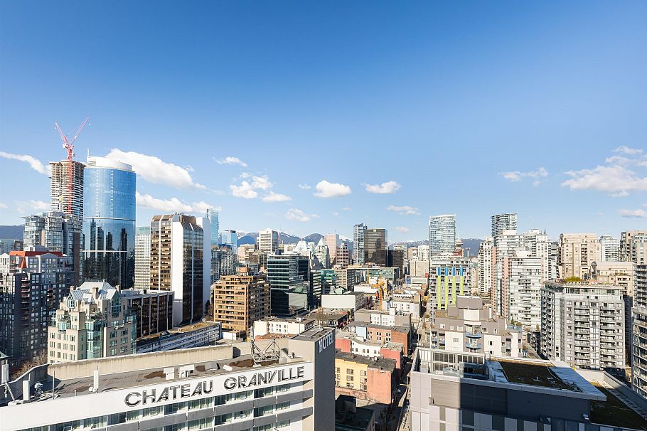 2402 1155 Seymour Street Vancouver, BC - 19