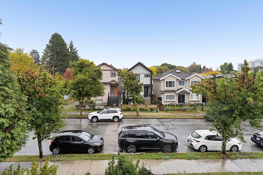 797 E 18th Avenue Vancouver, BC - 27