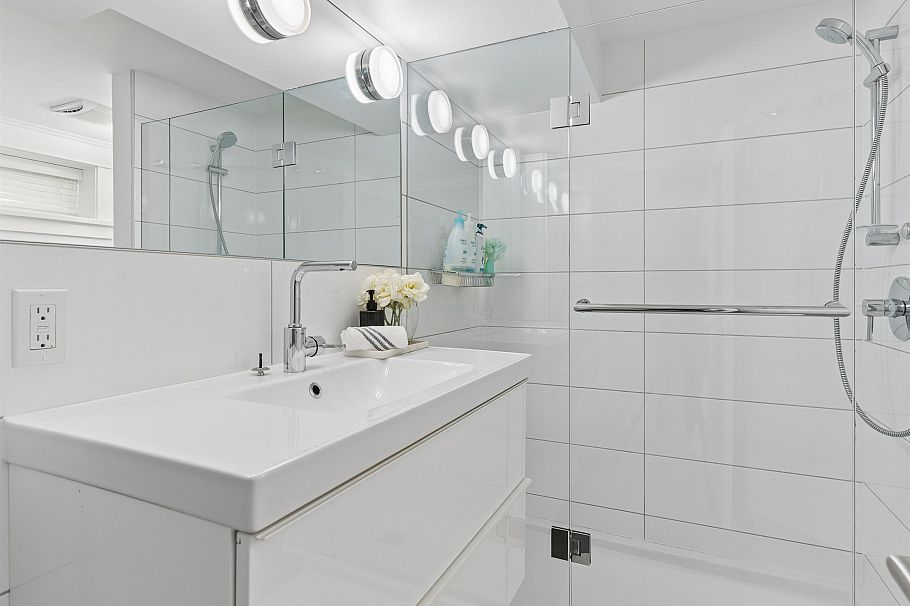 1204 E 14th Avenue Vancouver, BC - 30