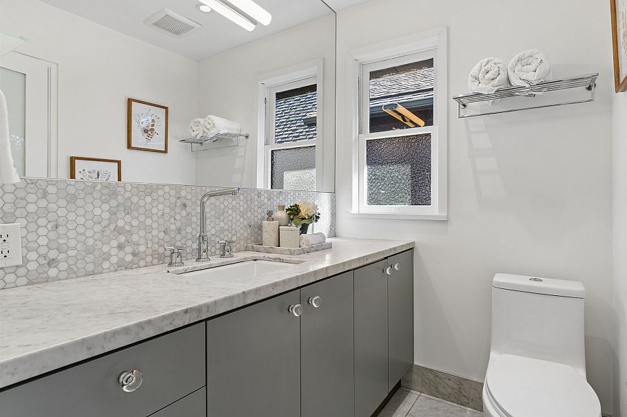 1204 E 14th Avenue Vancouver, BC - 21