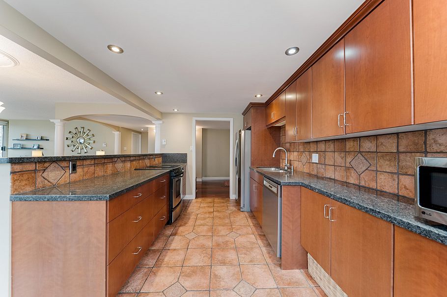 1801 717 Jervis Street Vancouver, BC - 10