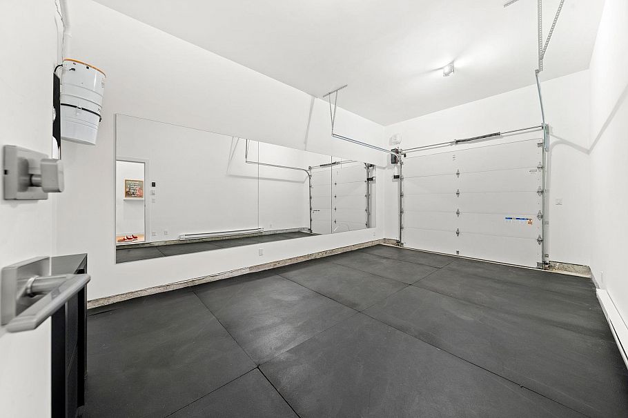 2025 Mackay Avenue North Vancouver, BC - 27