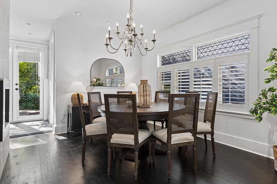 1204 E 14th Avenue Vancouver, BC - 3