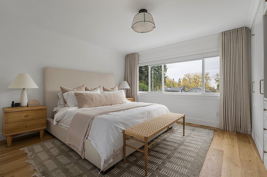 3250 W 37th Avenue Vancouver, BC - 22