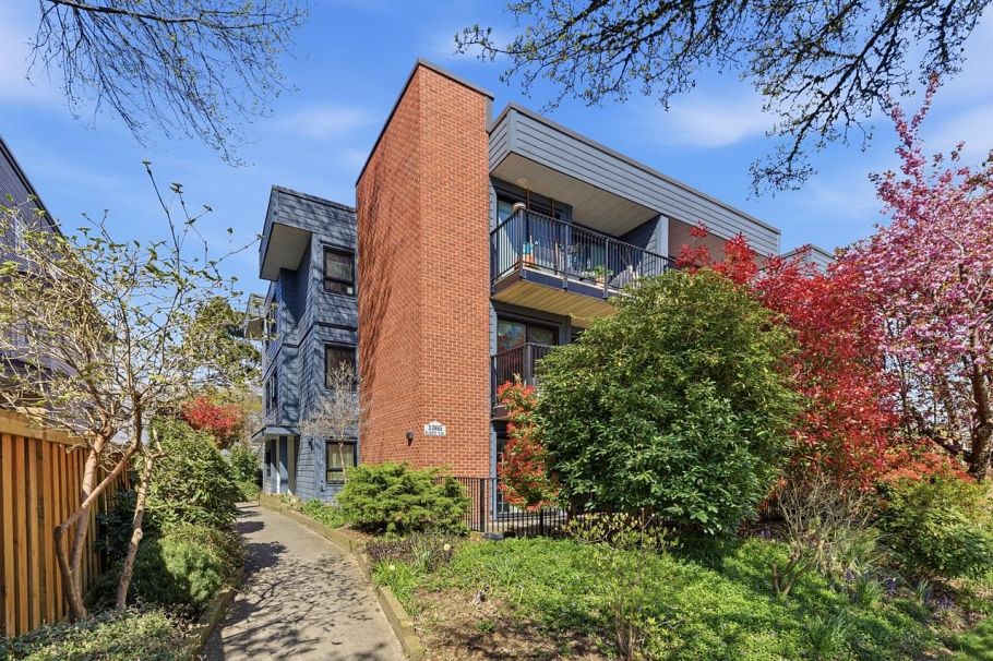 201 1365 E 7 Avenue Vancouver, BC - 1