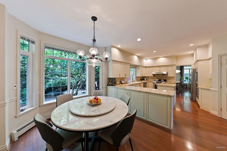 8530 Anglers Place Vancouver, BC - 11