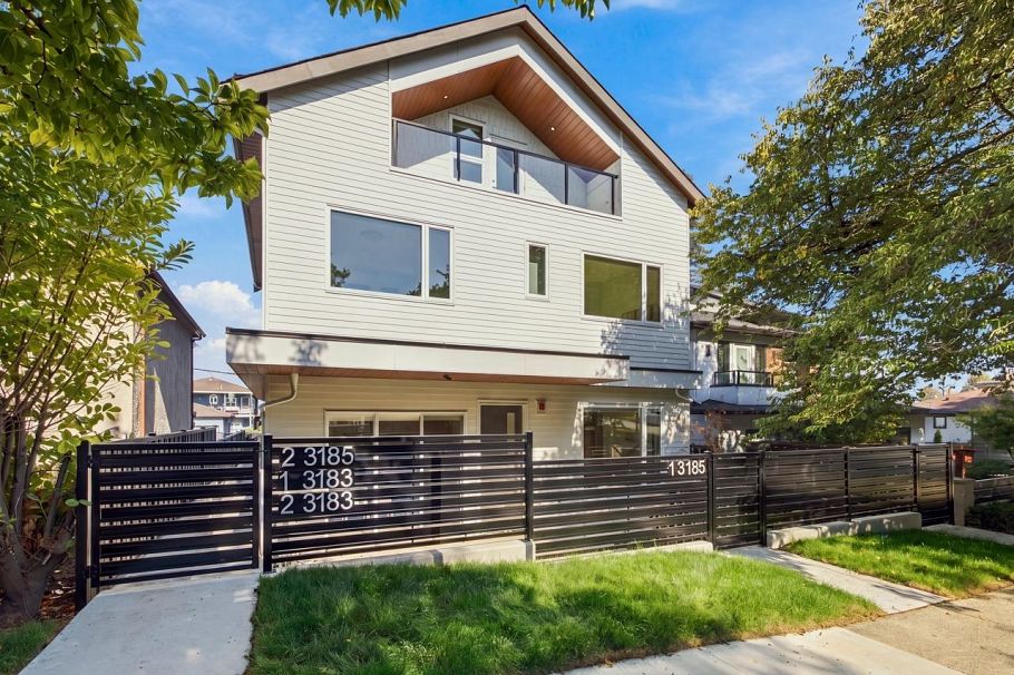 1 3185 Graveley Street Vancouver, BC - 3