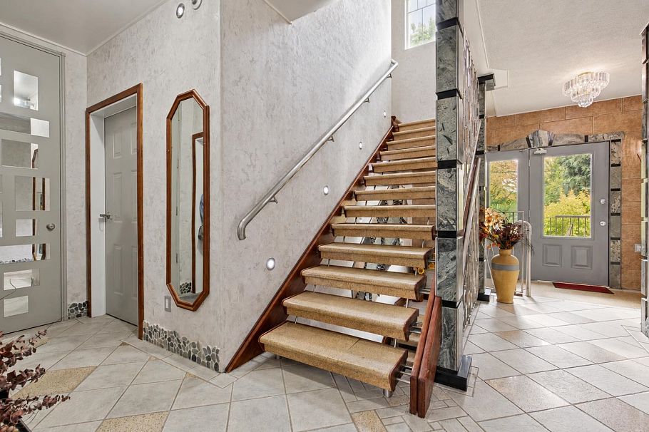 368 E 33rd Avenue Vancouver, BC - 10