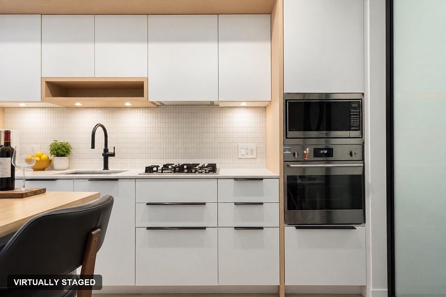 212 2520 Guelph Street Vancouver, BC - 8