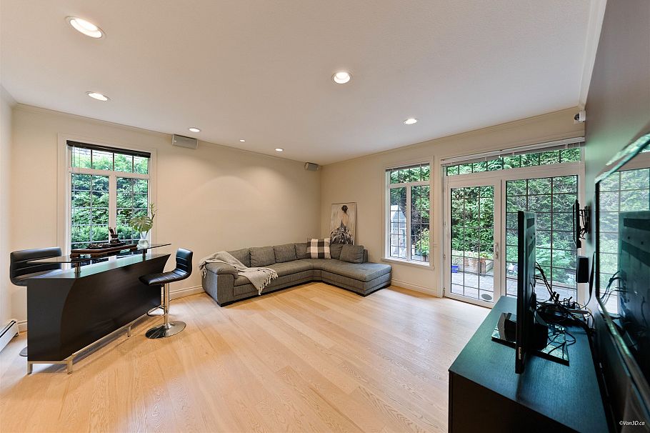 8530 Anglers Place Vancouver, BC - 12