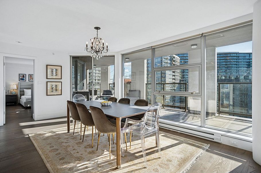 1903 989 Beatty Street Vancouver, BC - 2