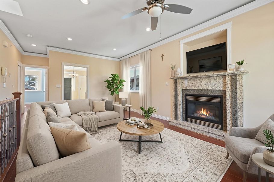 2410 E 19th Avenue Vancouver, BC - 5