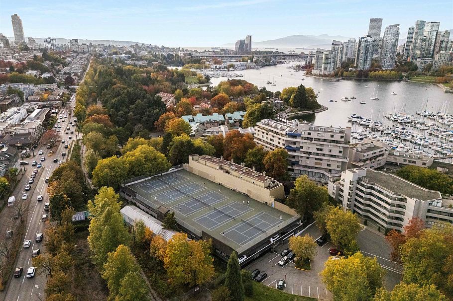 302 650 Moberly Road Vancouver, BC - 33
