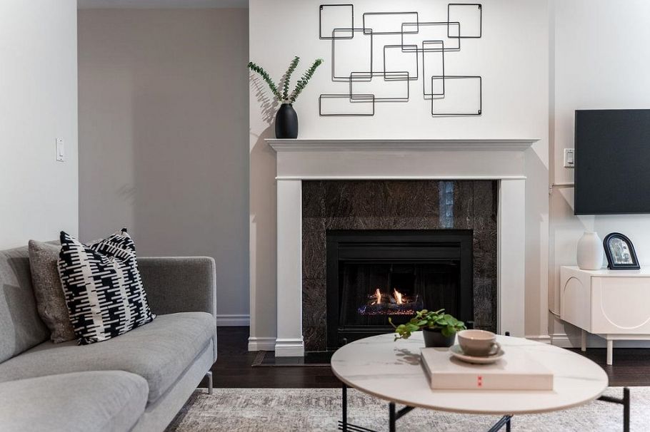 202 1050 Nicola Street Vancouver, BC - 6