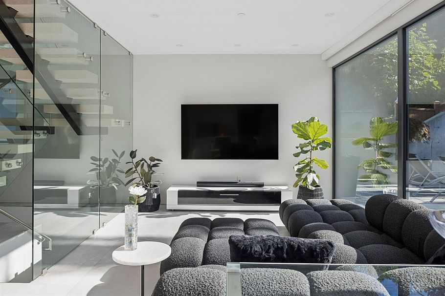 4188 Puget Drive Vancouver, BC - 22