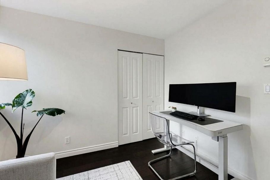202 1050 Nicola Street Vancouver, BC - 21