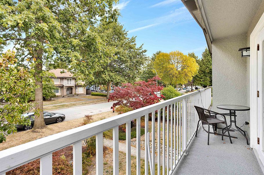 2412 E 40th Avenue Vancouver, BC - 7