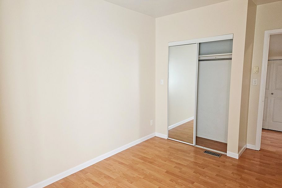 2155 Graveley Street Vancouver, BC - 16