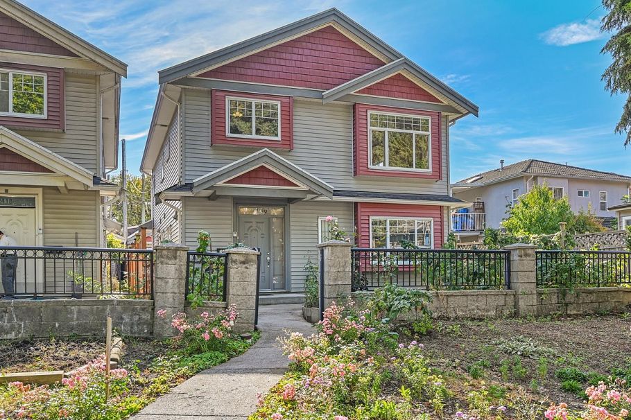 2410 E 19th Avenue Vancouver, BC - 1