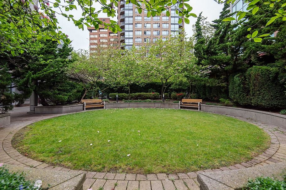 1106 1188 Howe Street Vancouver, BC - 29