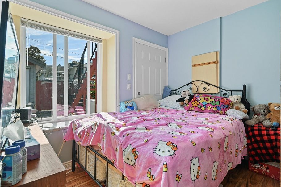 2410 E 19th Avenue Vancouver, BC - 17