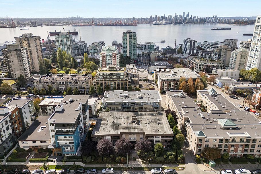 204 127 E 4th Street North Vancouver, BC - 22
