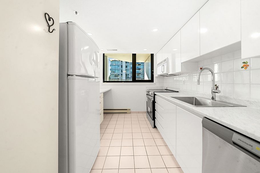703 2201 Pine Street Vancouver, BC - 14
