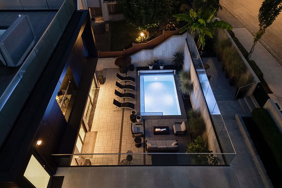4188 Puget Drive Vancouver, BC - 30
