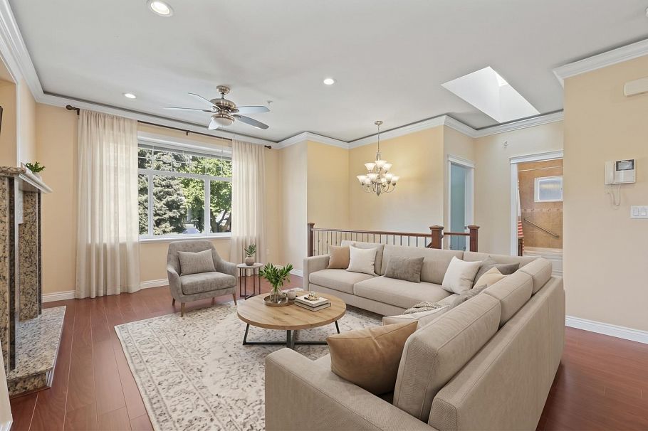 2410 E 19th Avenue Vancouver, BC - 8
