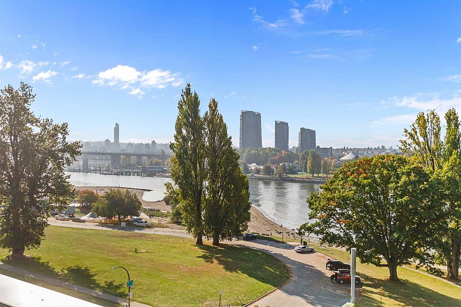 PH 1403 Beach Avenue Vancouver, BC - 23