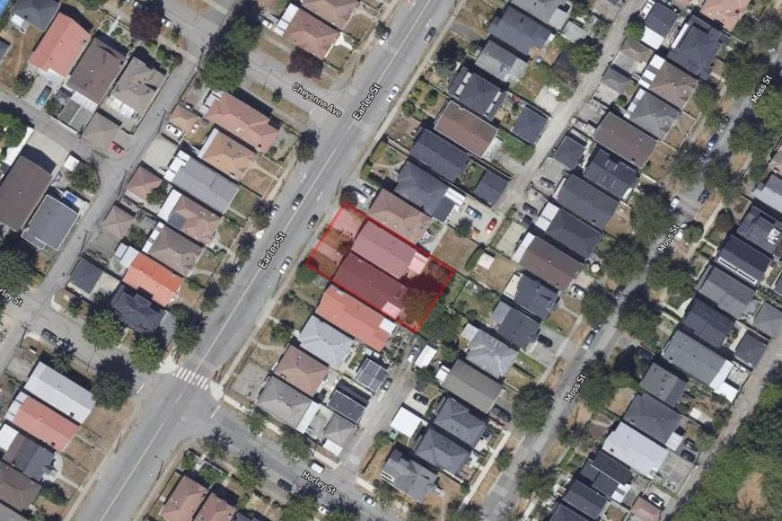 4928 Earles Street Vancouver, BC - 1