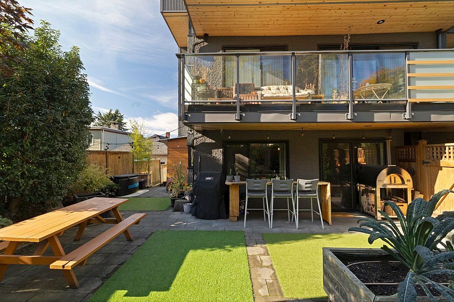 214 2336 Wall Street Vancouver, BC - 2