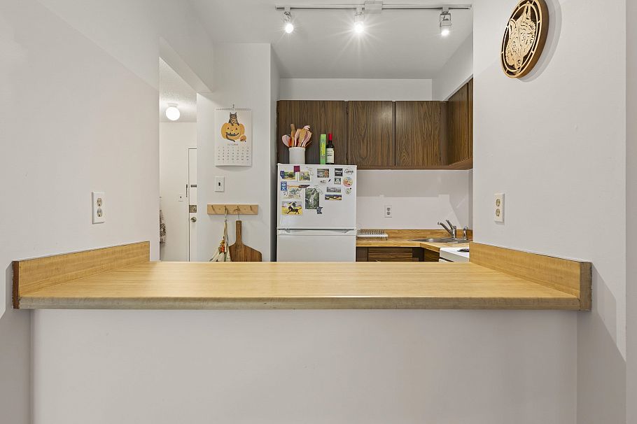 216 1545 E 2nd Avenue Vancouver, BC - 19