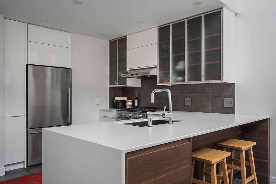 302 650 Moberly Road Vancouver, BC - 12