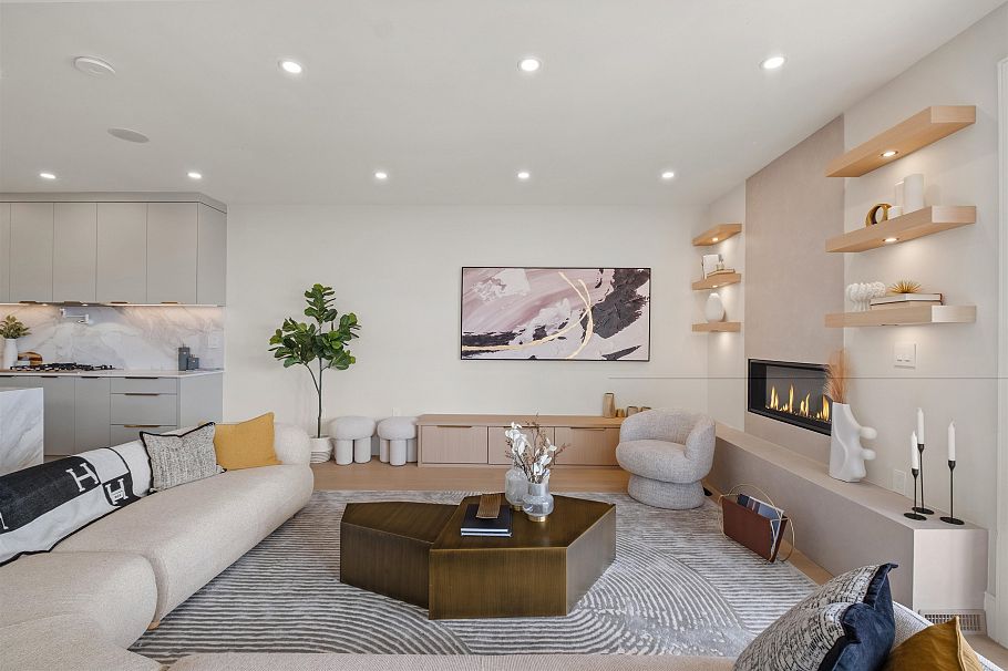 971 Adderley Street North Vancouver, BC - 5
