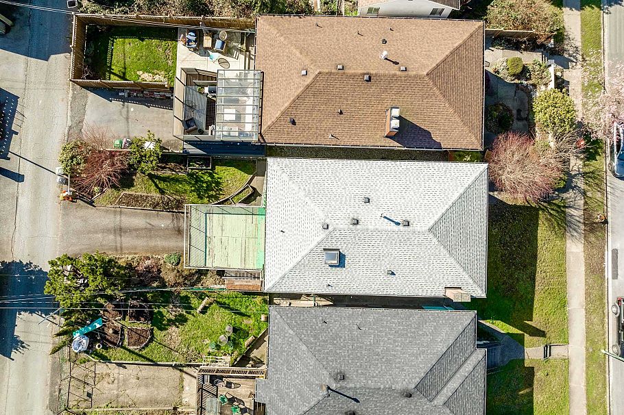 3180 E 3rd Avenue Vancouver, BC - 6