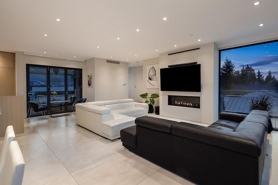 4188 Puget Drive Vancouver, BC - 19