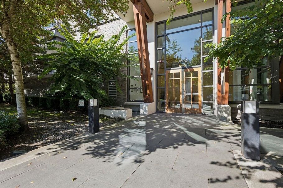 316 3602 Aldercrest Drive North Vancouver, BC - 17