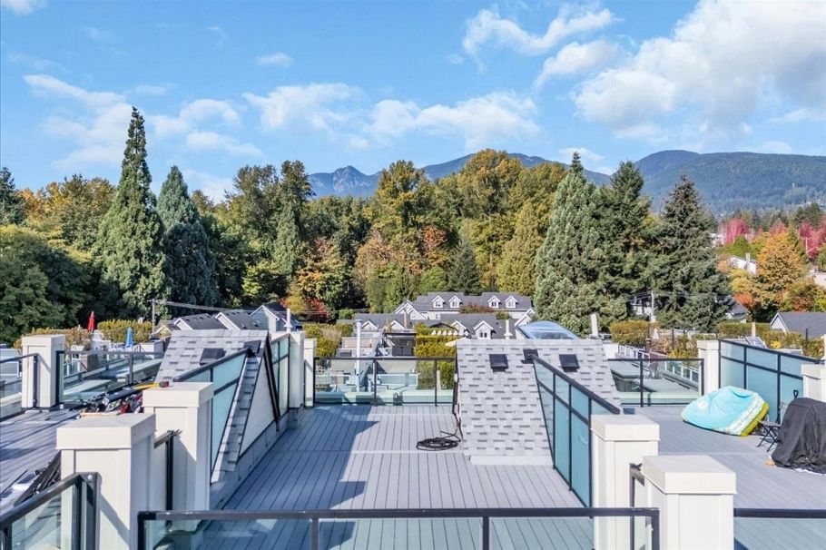 64 728 W 14th Street North Vancouver, BC - 26