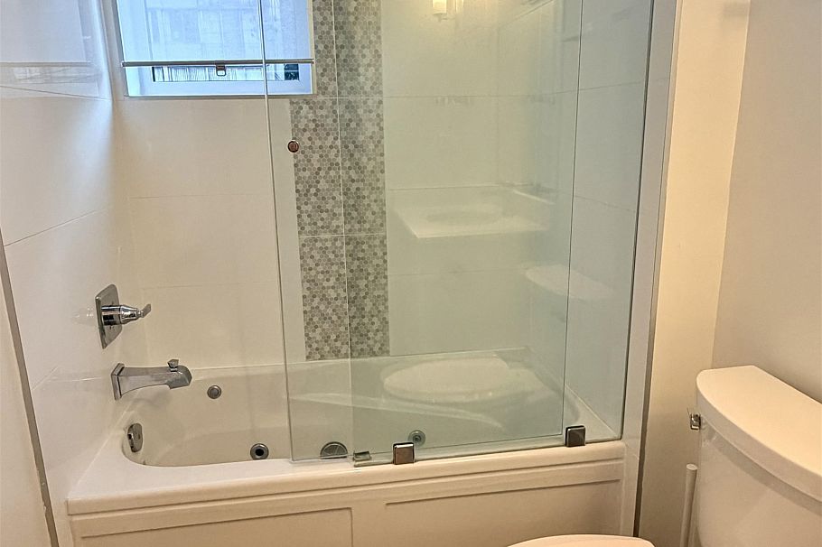 1080 Nicola Street Vancouver, BC - 16