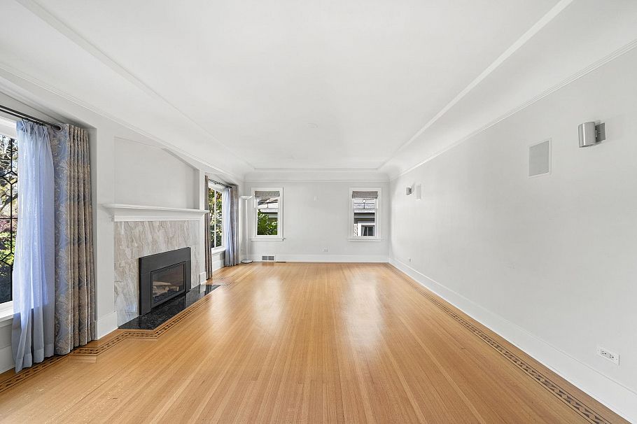 2896 W 38th Avenue Vancouver, BC - 4