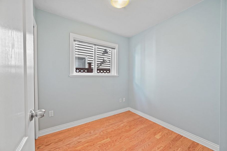 2410 E 19th Avenue Vancouver, BC - 19